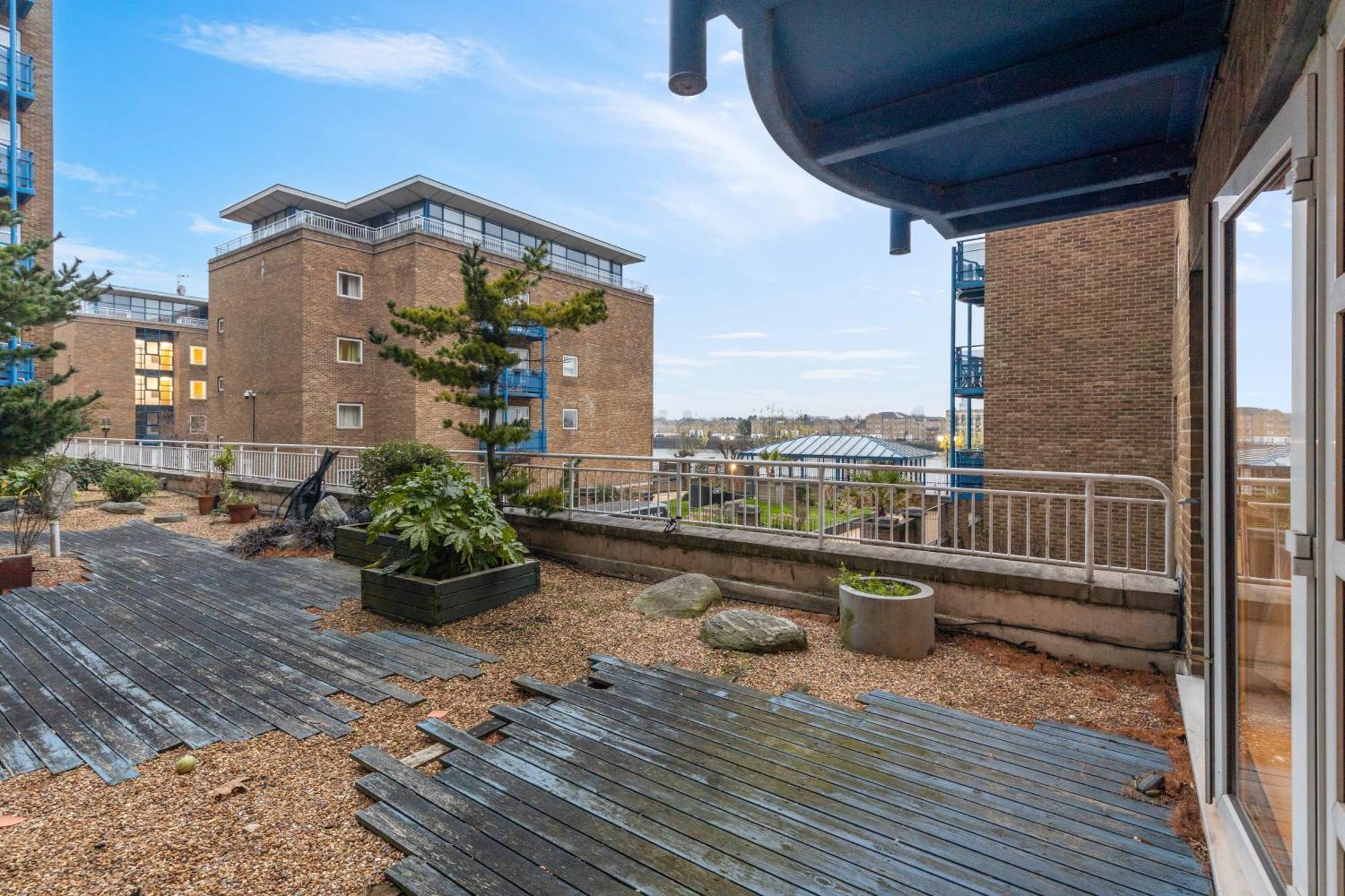 Appartamento Parea Living - Quaint And Stylish Flat W Sunny Terrace Londra
