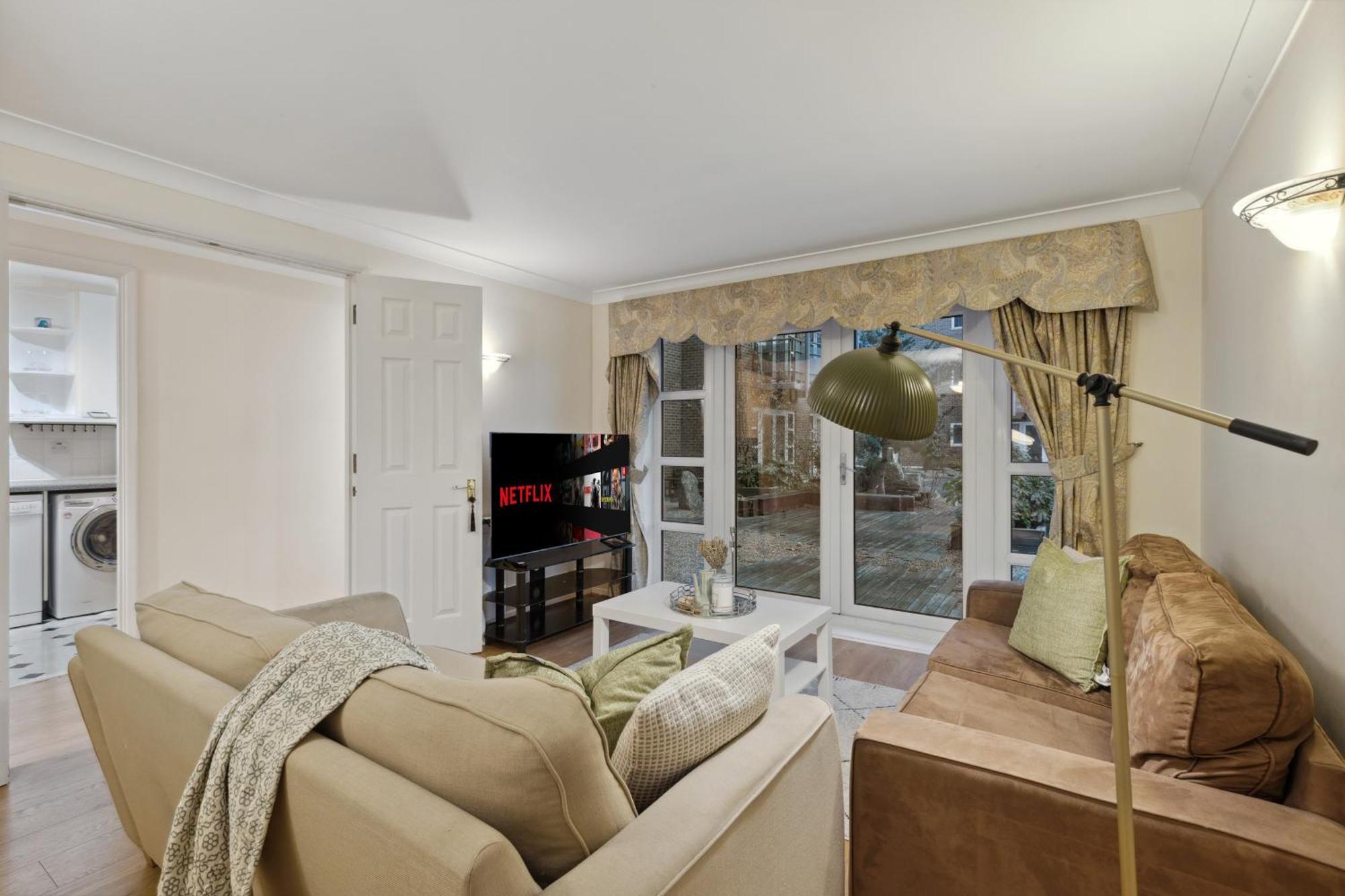 Parea Living - Quaint And Stylish Flat W Sunny Terrace * Londra