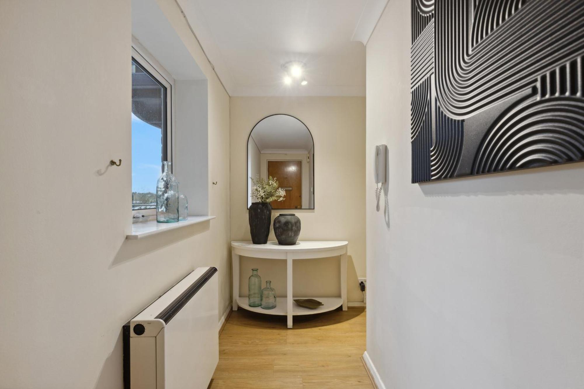 Parea Living - Quaint And Stylish Flat W Sunny Terrace Londra