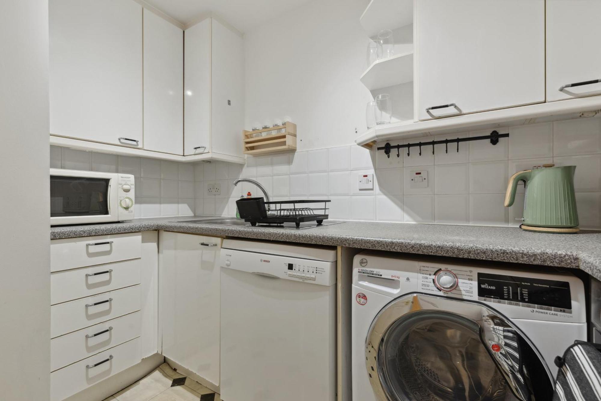 Parea Living - Quaint And Stylish Flat W Sunny Terrace * Londra